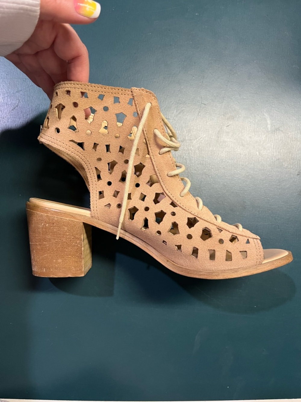 House of Harlow 1960 Tan Laser-Cut Lace-Up Block Heel Sandals - Picture 6 of 11